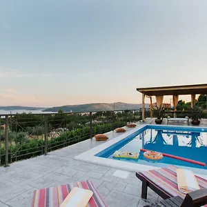 Capri House , Seget Vranjica Kroatien